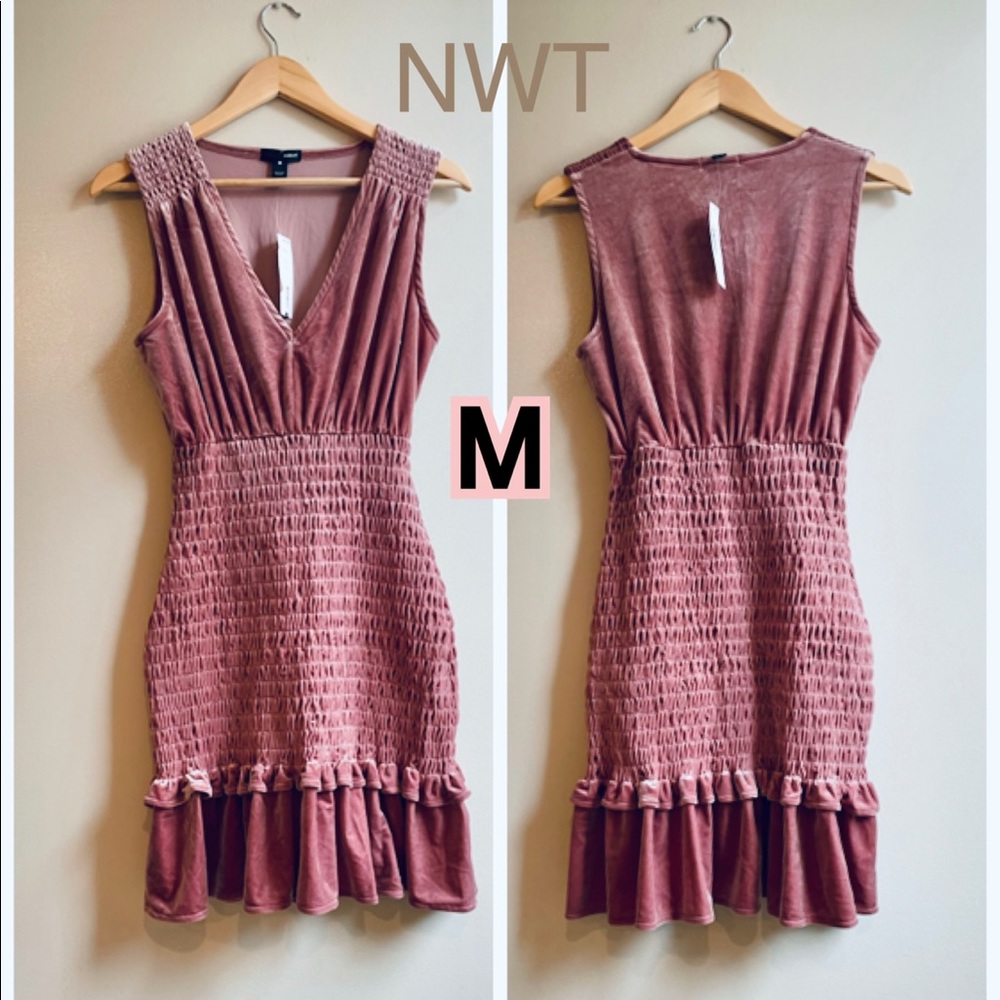 NWT M velvet dusty pink rose blush smock ruffle V scrunch body bandage flounce